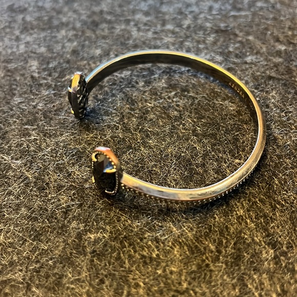 Elton Silver cuff in Black-It’s currently sold out on Kendra Scott - Picture 2 of 4